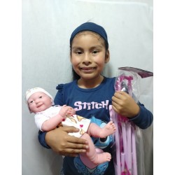 Promo Muñeca Bebe de Goma Suave con Su Coche Baston